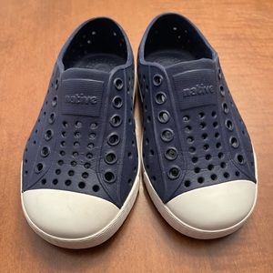 NATIVES Navy Blue Jefferson Sneaker Size C6